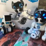 Use your imagination with WowWee CHiP and COJI Robots. The perfect gift for children.